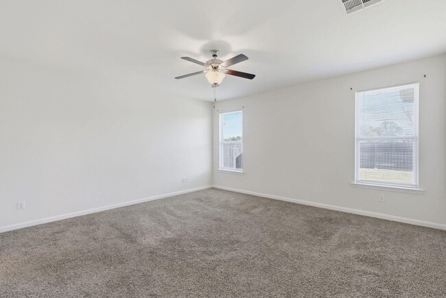 Photo - 284 Pipers Ln