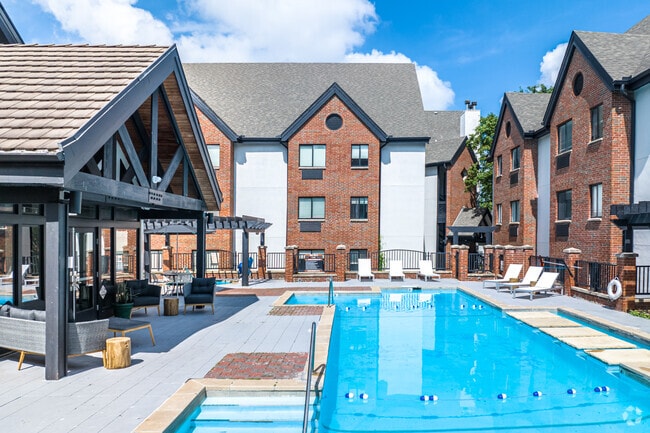 Photo - Avia Apartments on College Blvd (Overland ...