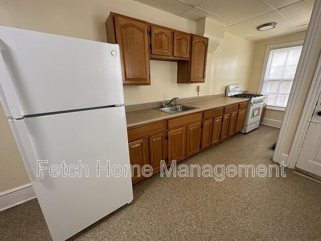 Photo - 739 Lincoln St