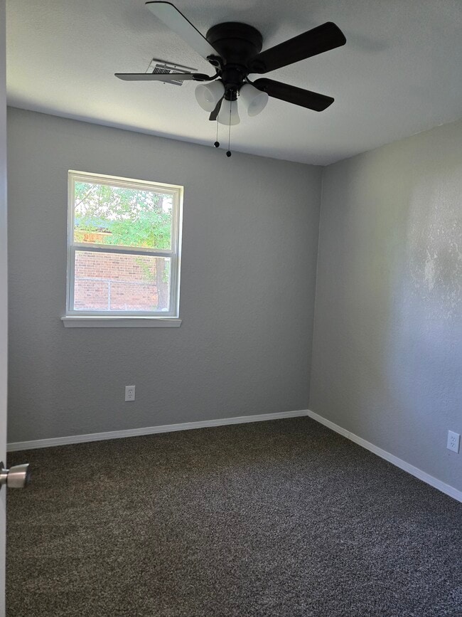 Dormitorio n.º 1 - 507 N Roosevelt Ave