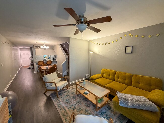 Photo - Pickwick Park #1006