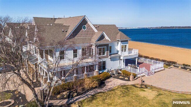 Photo - 76 Raritan Reach Rd
