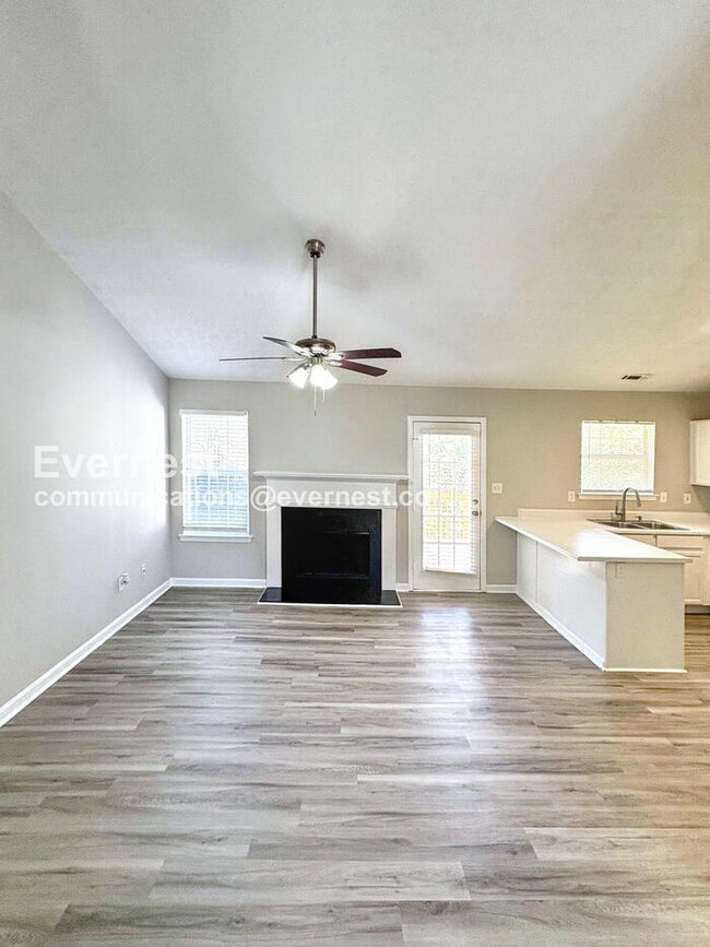 Photo - 7011 Regency Ln