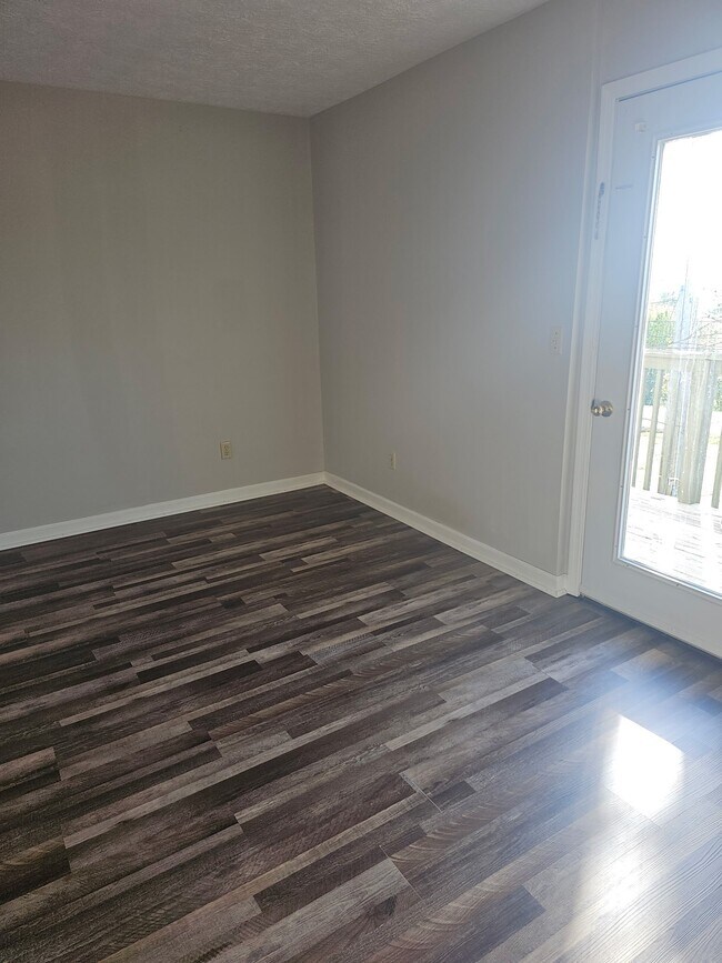 378 River St Unit 5E