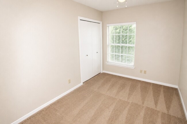 Building Photo - 3331 Oak Branch Ln