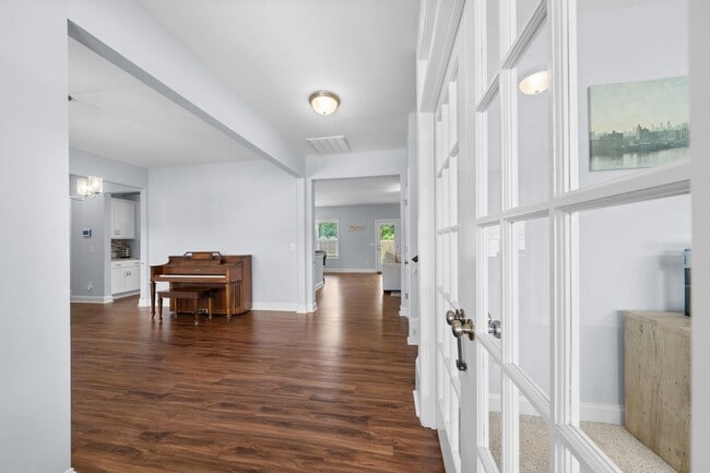 Photo - 74 W Weatherbee Wy