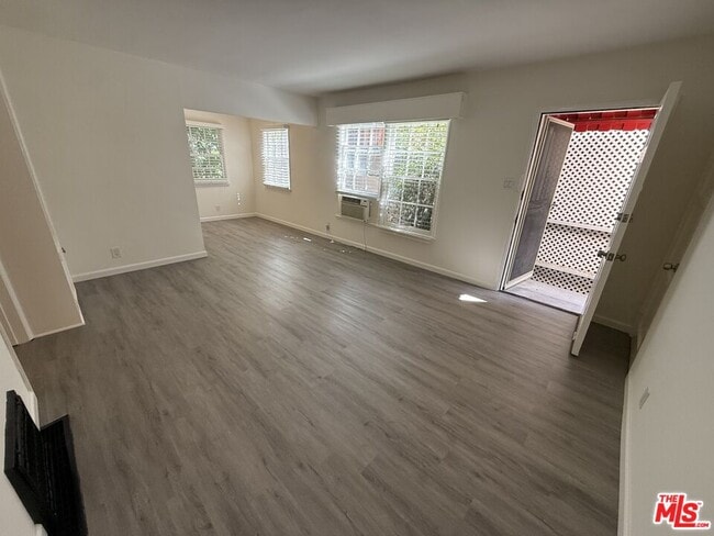 Photo - 1846 Pandora Ave