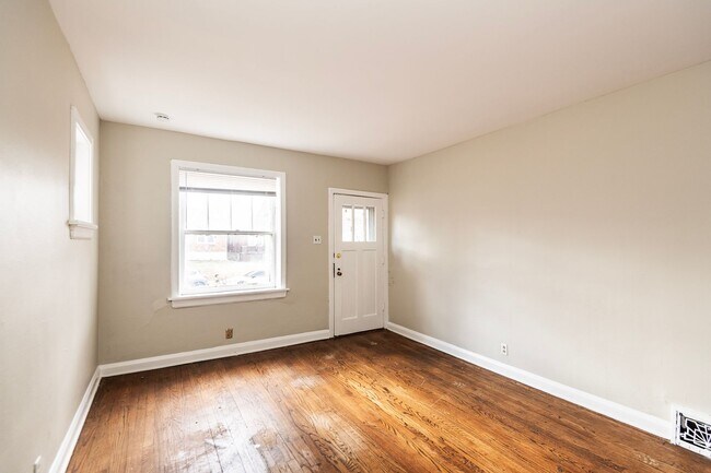 Photo - 3943 Keokuk St Unidad 4943 Keokuk St, B, 1st Fl