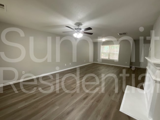 Photo - 7189 Ravenwood Ln