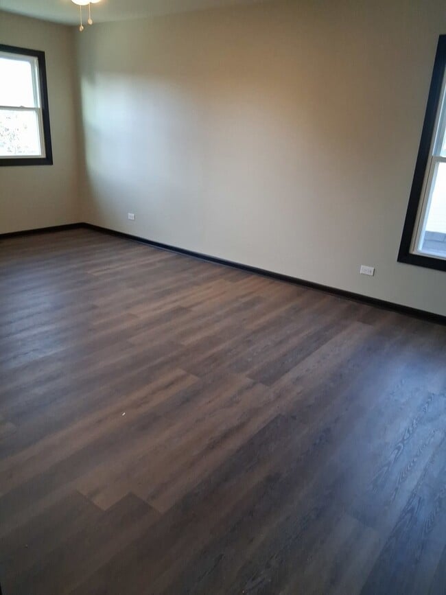 Photo - 1210 Diane Ln