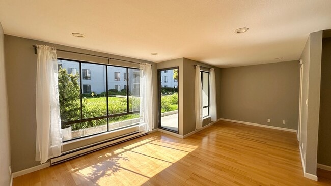 Building Photo - Walk to the Water from your Patio in this ... Unit C231 Rental