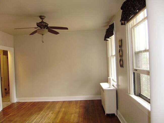 Photo - 5621 Woodmont St Unit 5621