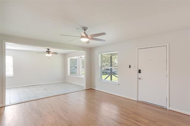 Photo - 439 Daniel St