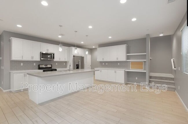 Photo - 662 Gemstone Dr