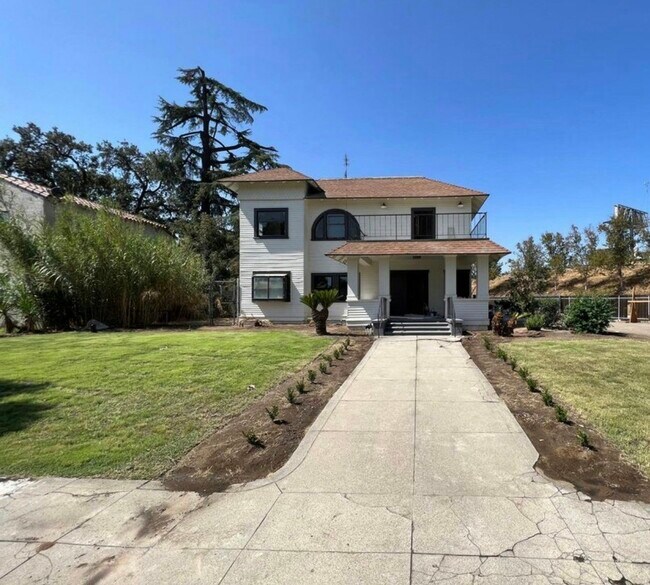 Photo - 345 N Van Ness Ave Unit A - Downstairs