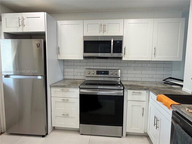 Photo - 441 NE 195th St Unit 205