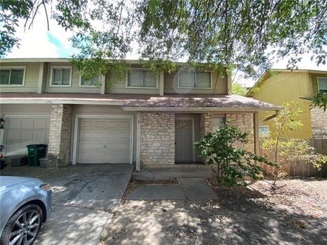 Photo - 1711 Burton Dr Unit B