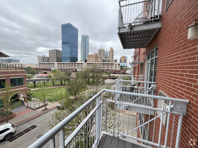 Building Photo - 1 NE 2nd St Unit 303 Rental