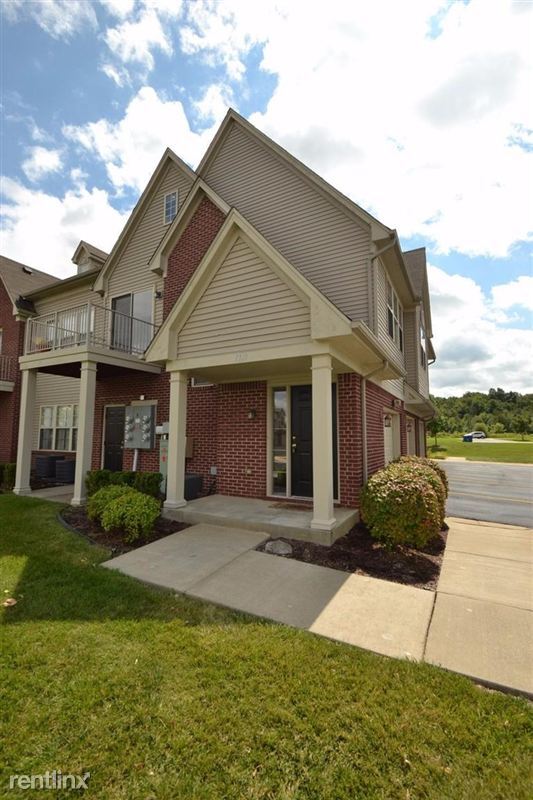 Photo - 1328 Addington Ln