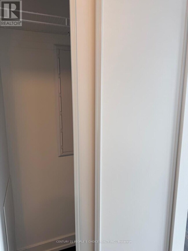 Photo - 801 The Queensway Unité 617