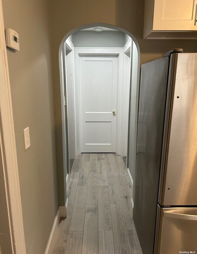 67 Madison Ave Townhome Townhome Rental in Westbury NY