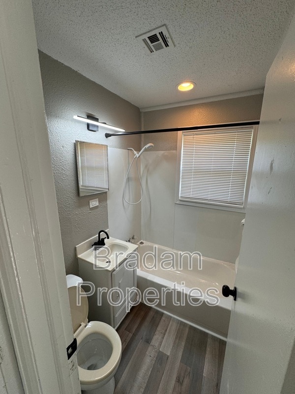 Photo - 19322 E 4th St