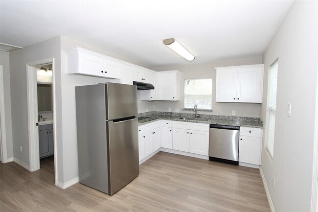 Photo - 1401 5th St
