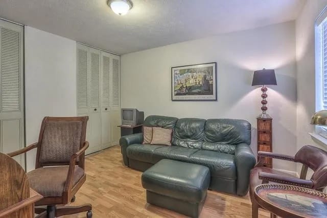 Photo - 810 Bellevue Rd