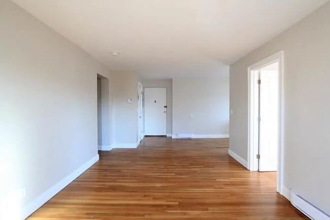 Building Photo - 134 Summer St Unit 39