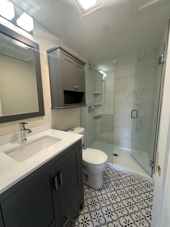 Photo - 70 N Margin St Unidad 3r