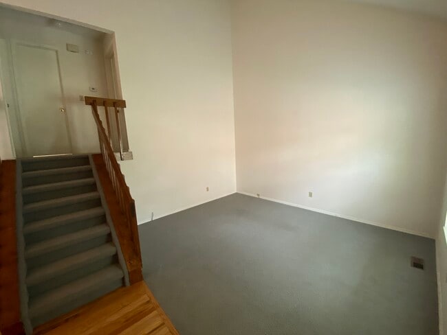 Photo - 1629 Maitland Ct