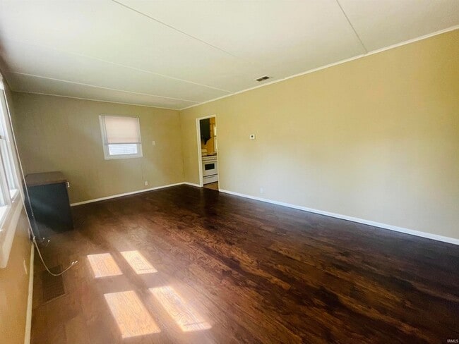 Photo - 416 S Eastside Dr