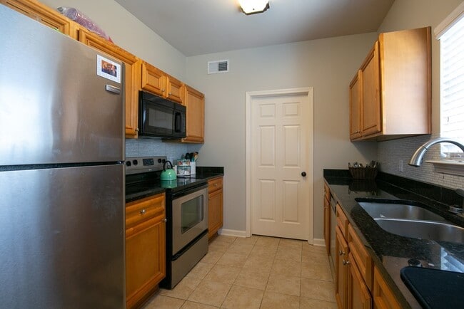Photo - 104 Saucer Ln