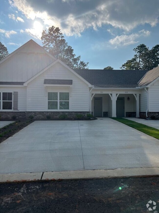 Building Photo - New Consturction in Opelika Rental