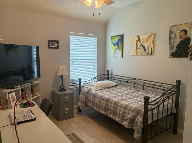 Photo - 23910 Fairport Harbor Ln