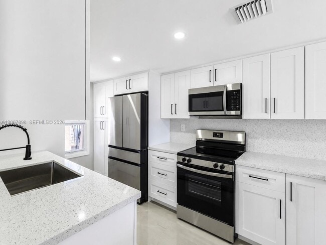 Photo - 14124 Kendale Lakes Cir