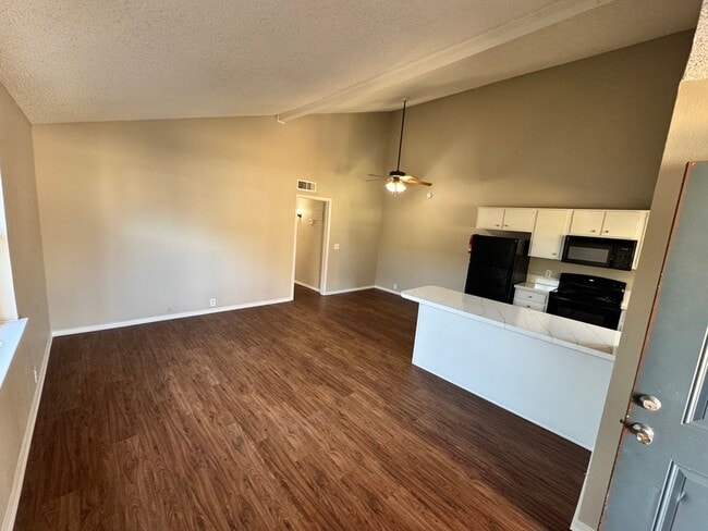 Photo - 4809 Houghton Ave