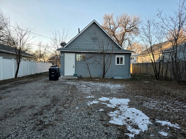 Photo - 135 Custer Ave Unit 135 Custer Ave #2