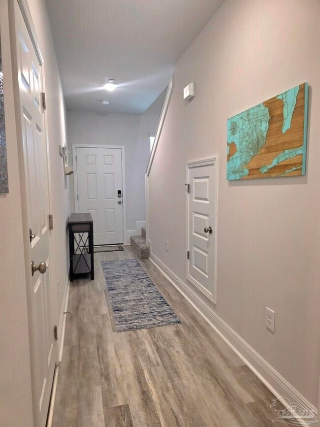 Photo - 7158 Village Ln