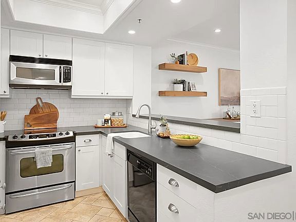 Photo - 620 State St Unidad 11