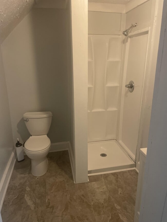 Photo - 27 Broncos Dr