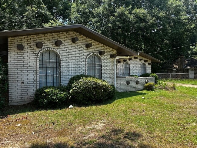 Photo - 1429 Dunbarton Rd
