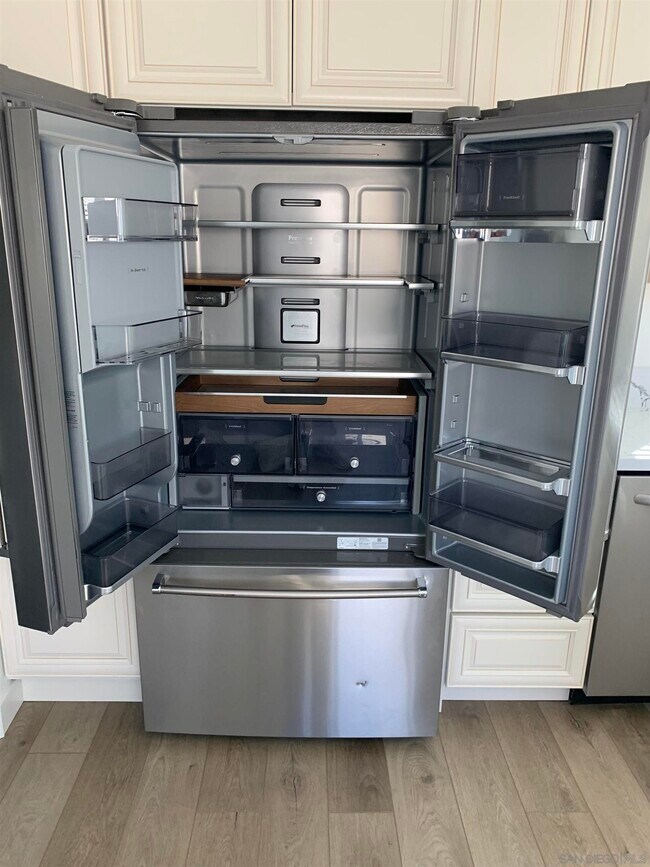 Photo - 4673 Terrace Dr Unit Apt B