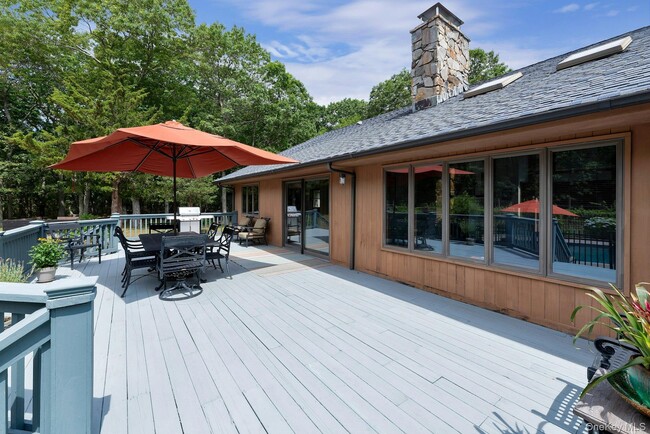 2905 Private Rd