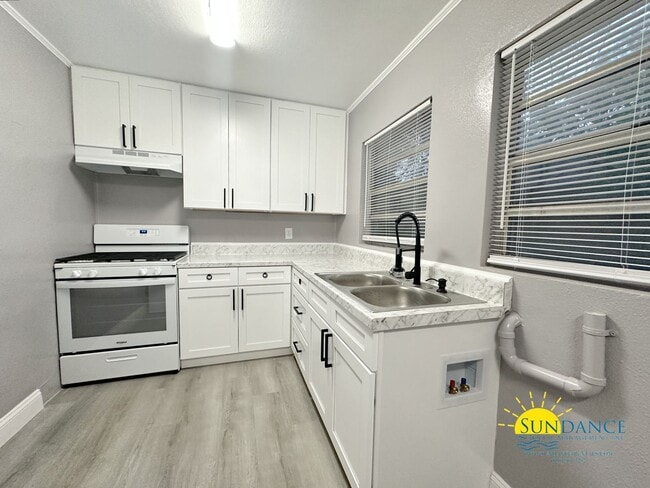 Photo - Charming cottage in central Fort Walton Beach!