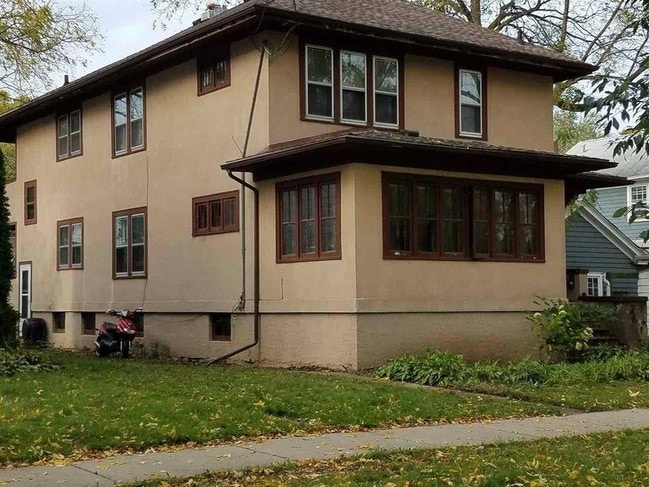 Building Photo - 1608 Adams St Unit 1