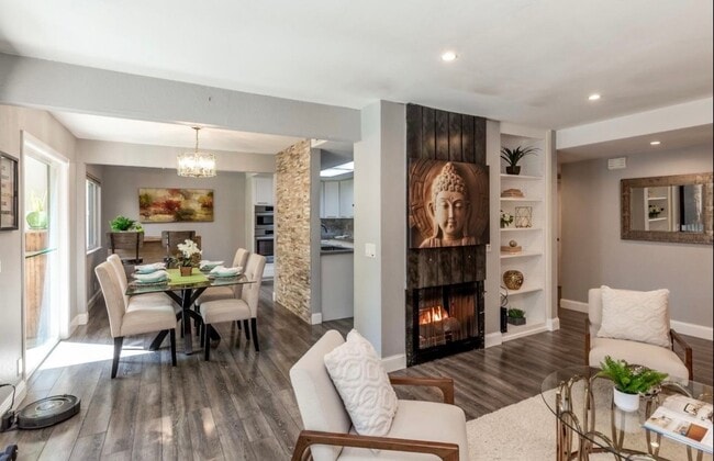 Building Photo - 3BD/2BA – Updated Condo in Coveted Downtown Saratoga, Steps from Wildwood Park