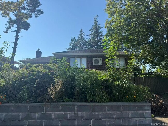 Building Photo - 199-28 24th Ave