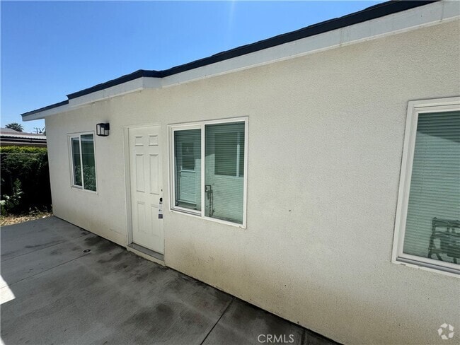 Building Photo - 10556 Laurel Canyon Blvd Unit 10556 Rental
