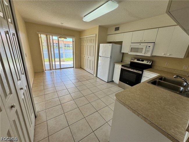 Photo - 26700 Rosewood Pointe Dr Unit 103